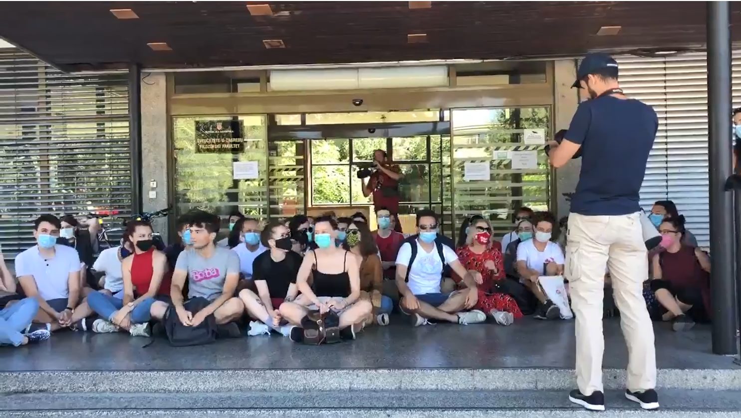 Možemo! daje punu podršku studenticama i studentima, te zaposlenicama i zaposlenicima Filozofskog fakulteta