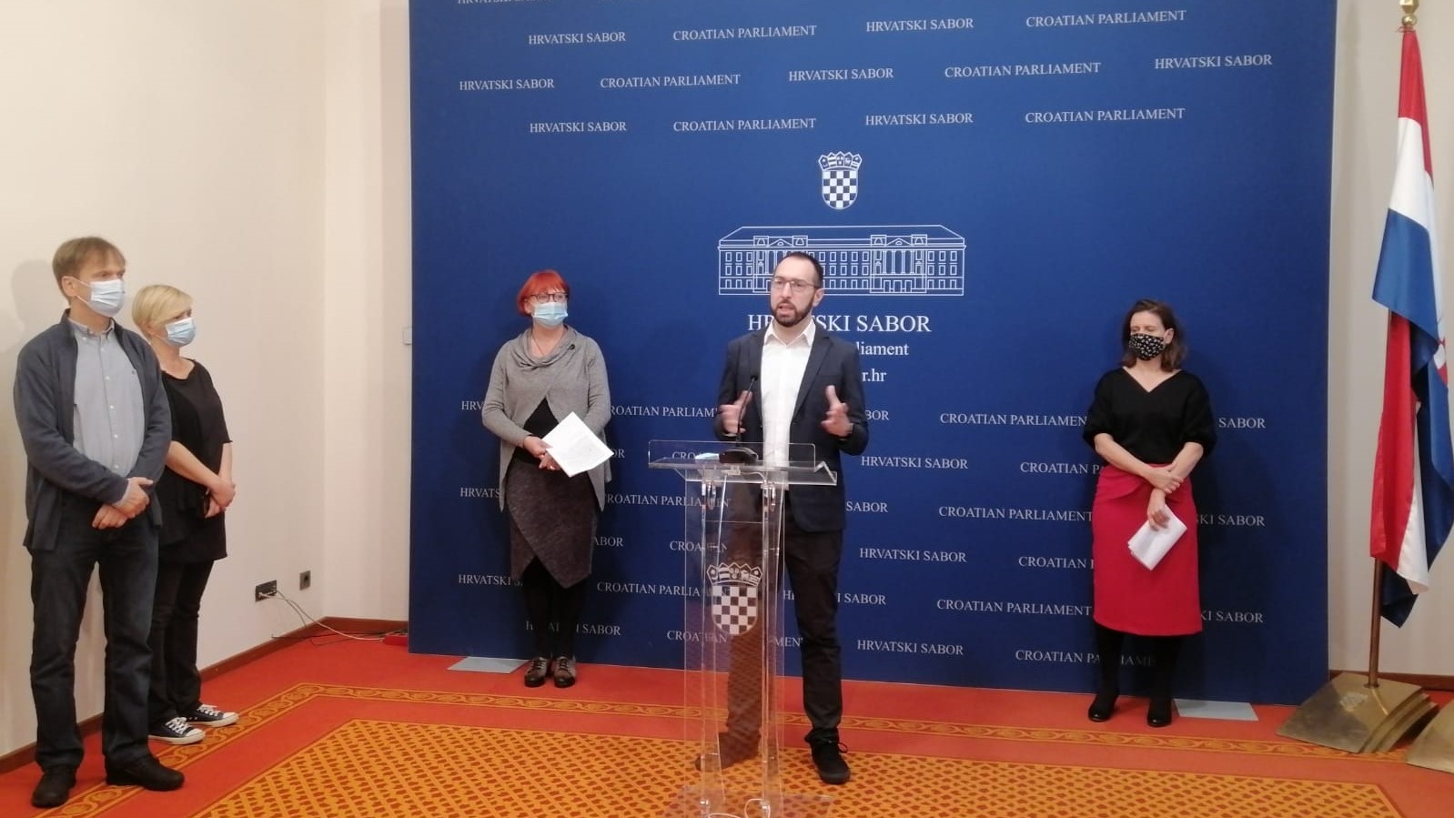 Klub zastupnika zeleno-lijevog bloka traži produljenje moratorija na ovrhe