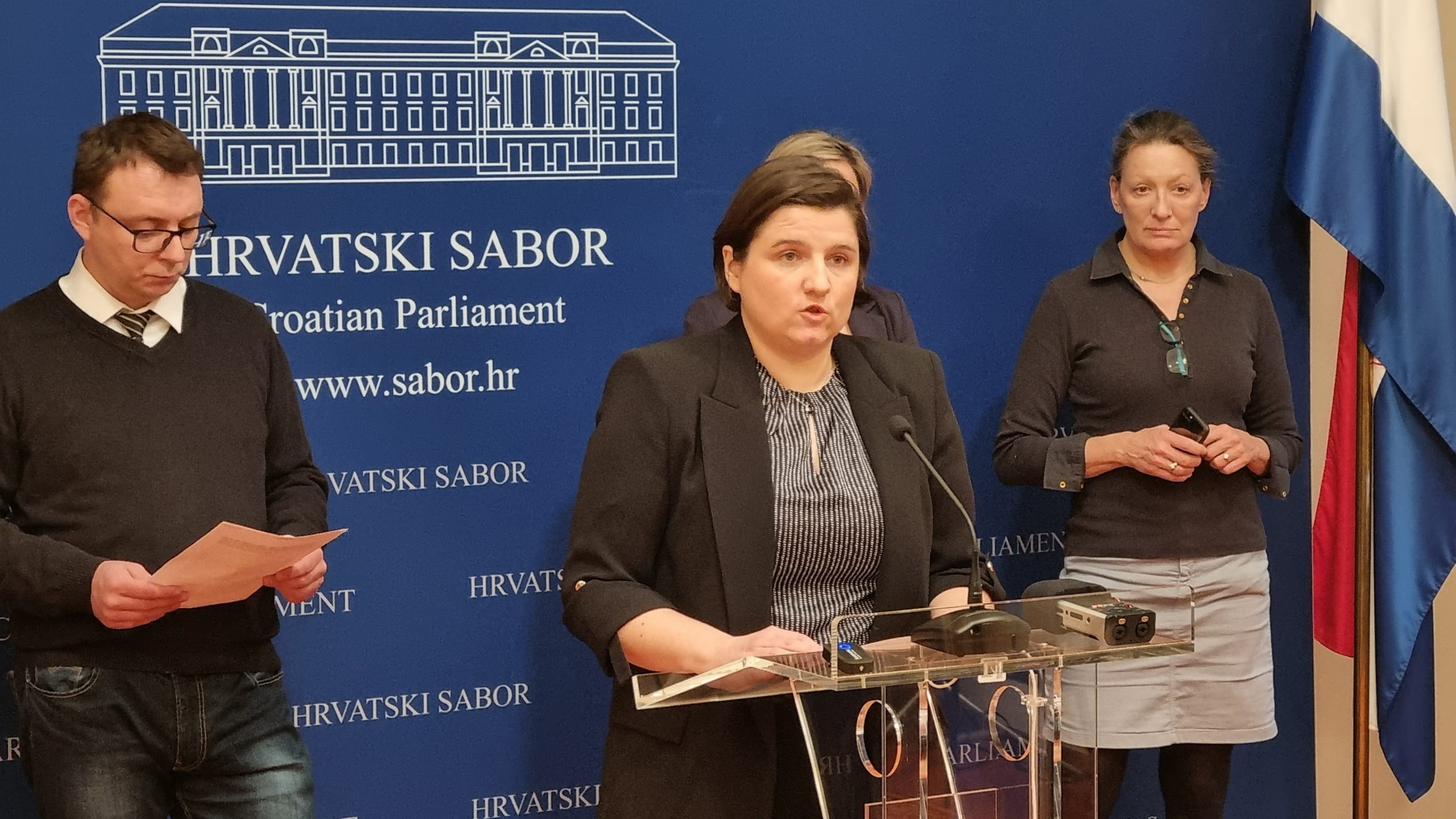 Subvencije će povećati cijene najma, država treba graditi fond javnih stanova