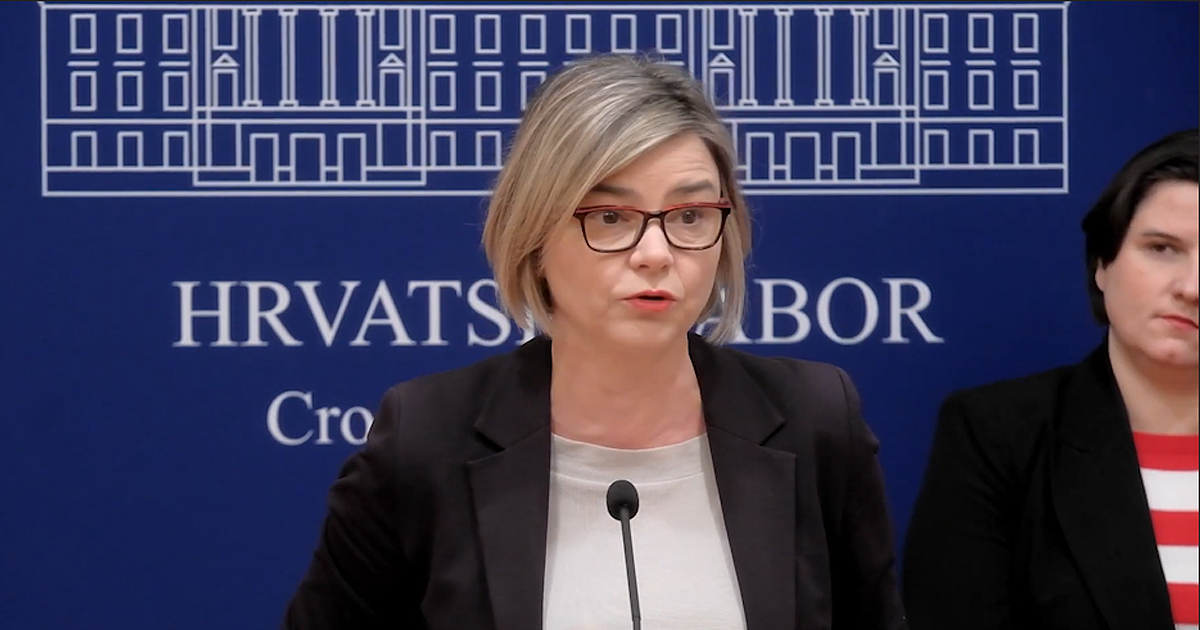 Vlada nastavlja s restriktivnim zakonodavnim okvirom za sunčane elektrane i građansku energetiku